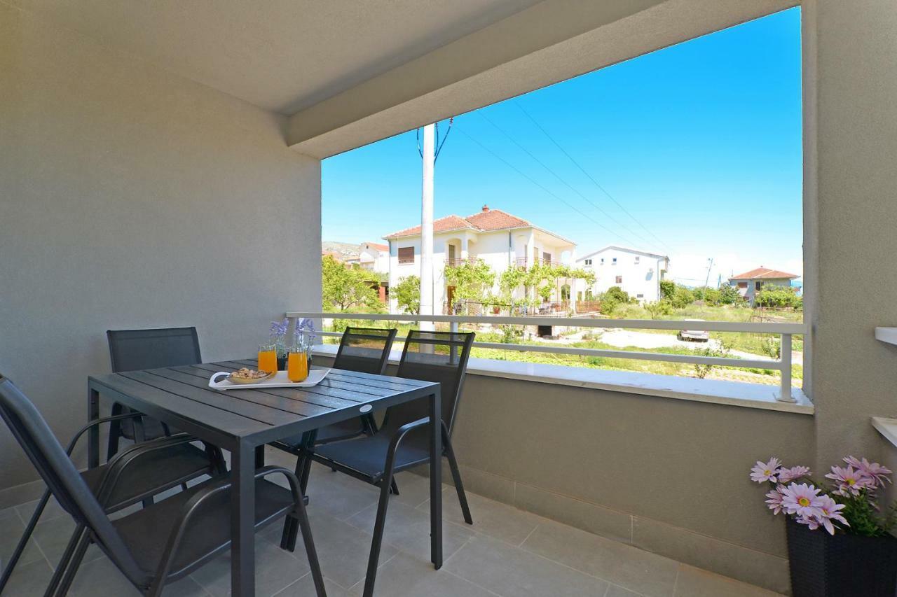 Sunshine Apartment Trogir Exterior photo